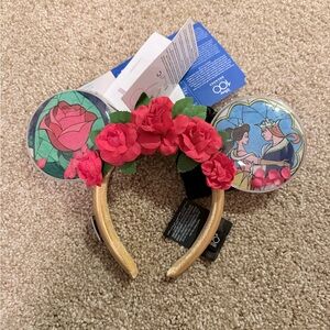 Disney Red Rose Beauty & The Beast light up Minnie Ears Headband. NWT